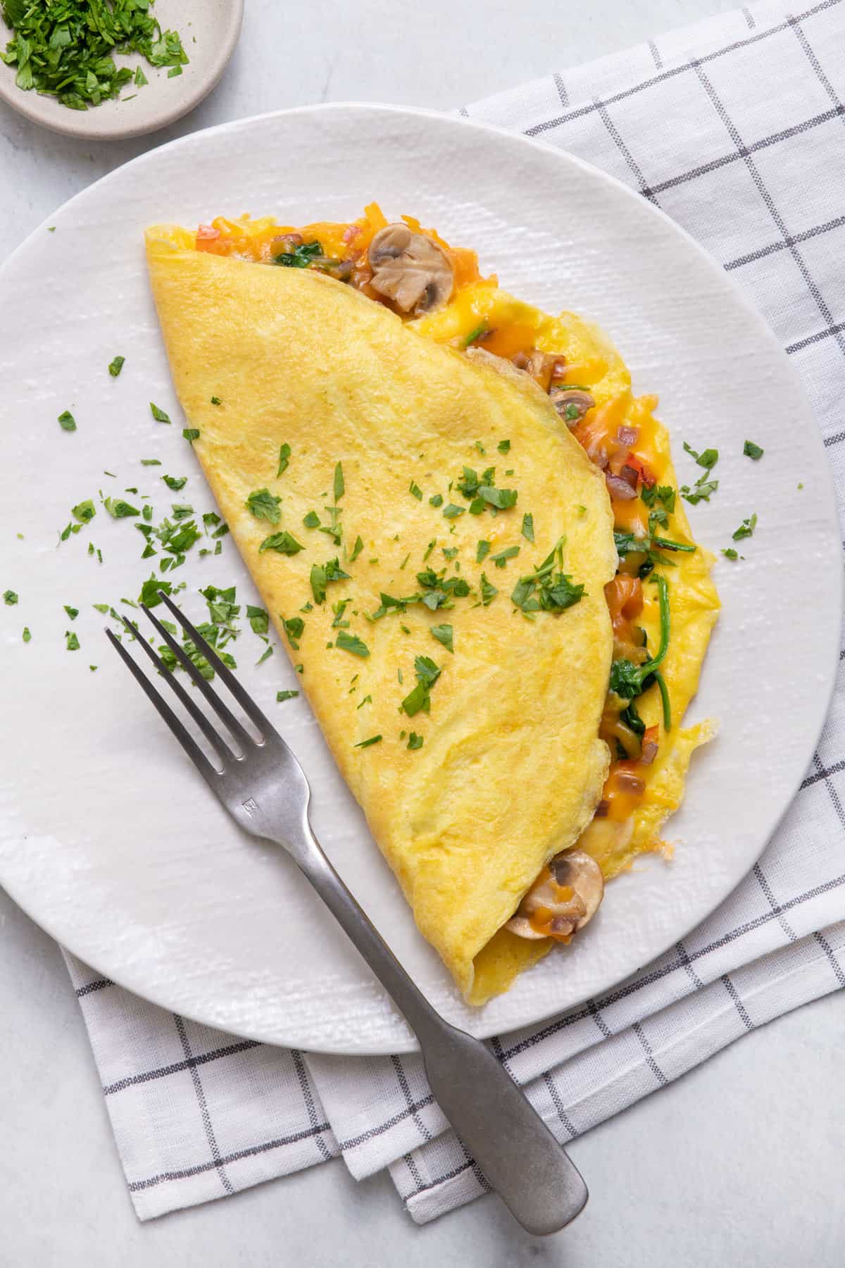 Customizable Veggie Omelette: Healthy Breakfast or Dinner